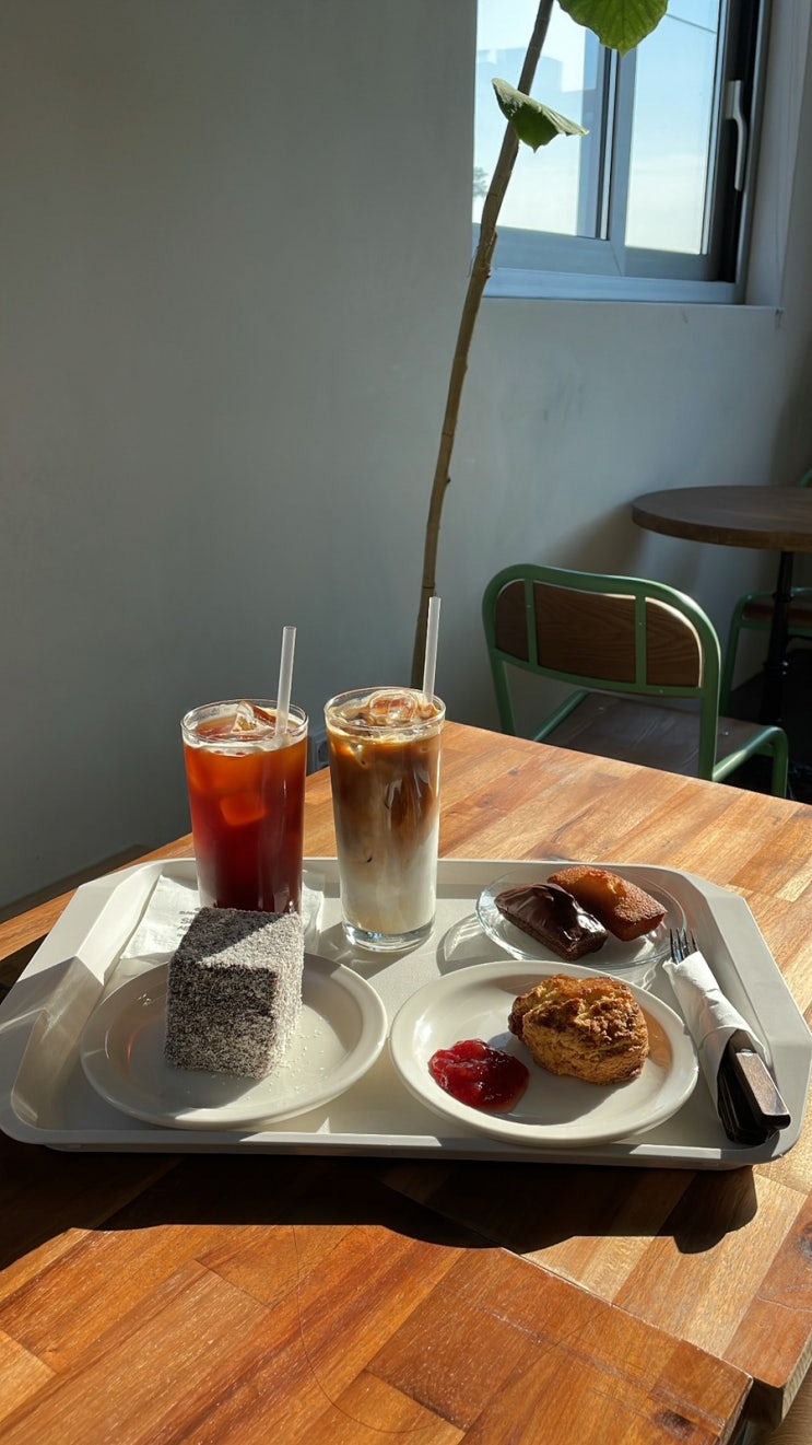  수원 카페/ 세컨드플랜트커피/ 햇살맛집/ 커피맛집/ 디저트 맛집/ 강력추천/ 내돈내산
