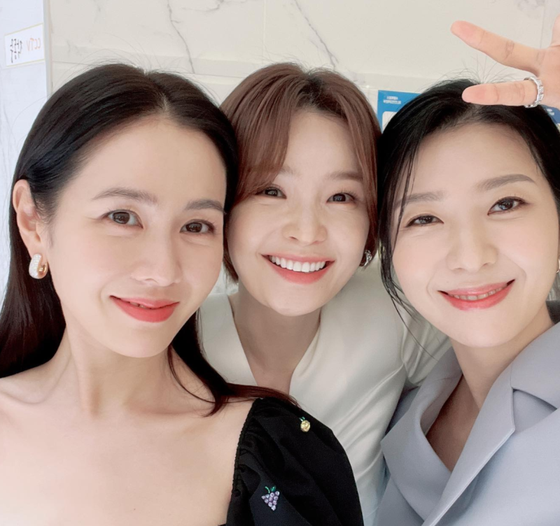 전미도 배우 인스타 사진 생일 나이 데뷔 연극 뮤지컬 최근 출연 드라마 소개