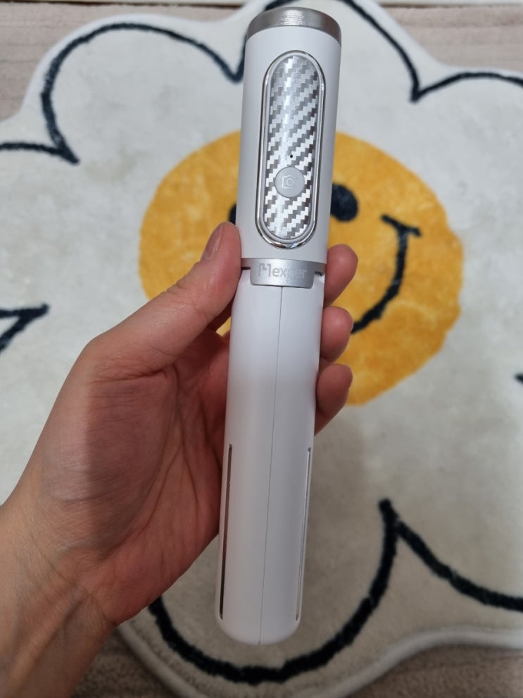  스마트폰 삼각대와 셀카봉 기능이 한번에 가능한 휴대성이 좋은 맥스퍼베이직2 후기