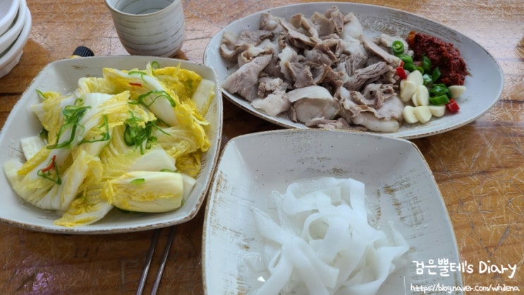 [아이랑 삼척여행#4] 삼척 쏠비치 근처 맛집이라는 '부일막국수' - 수육 / 비빔막국수 / 물막국수 후기 (+주차, 영업시간, 메뉴판, 화장실 정보)