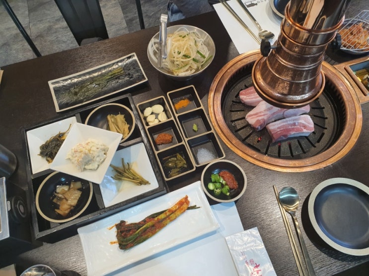  판교 1등 삼겹살집 육즙팡팡!!숙성육전문점 화포식당판교점
