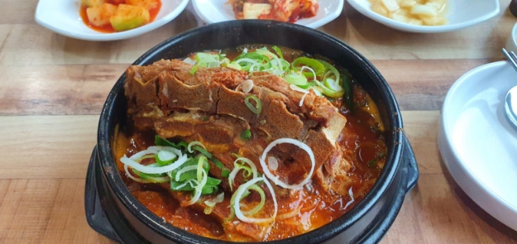  [평택시 팽성읍/ 무진장뼈해장국] 속 풀어지는 얼큰뼈해장국 팽성 맛집 다녀왔어요