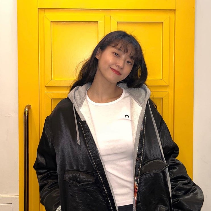 AOA 멤버 설현, 조막만한 얼굴에 늘씬한 각선미로 우월한 여신 미모 AOA 멤버 설현, 조막만한 얼굴에 늘씬한 각선미로 우월한 여신 미모