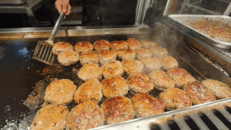  창동 맛집, 신창시장 맛집, 창동골목시장 맛집, 왕땅떡갈비, 길거리 음식 : 아이들 입맛 잡는 수제떡 갈비의 꽉찬 맛~ 주말 저녁 아빠표 밥상에 반찬으로 오른다^^