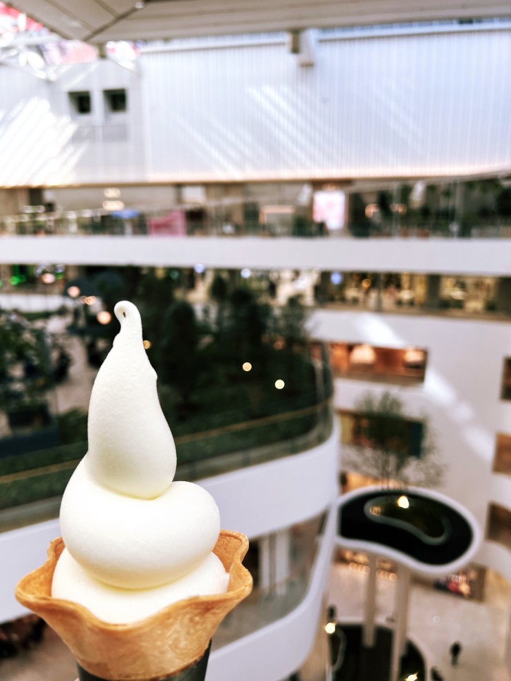 백미당 더현대 서울 | 우유 소프트 아이스크림 | 신한 레이디베스트 카드 쇼핑 라운지 무료 음료 서비스