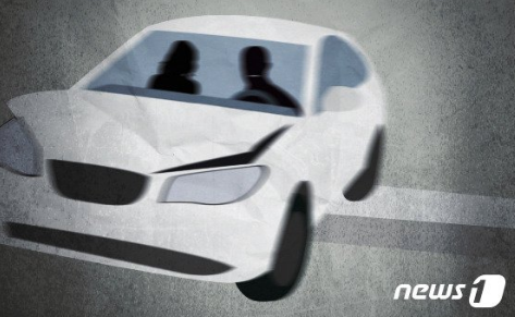 자동차보험료 '찔끔' 인하?...업계, 울며 겨자먹기로 동참 자동차보험료 '찔끔' 인하?...업계, 울며 겨자먹기로 동참