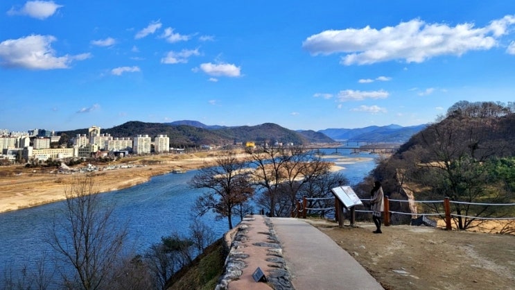 공주 공산성 성곽길 따라 금강 뷰가 아름다운 곳