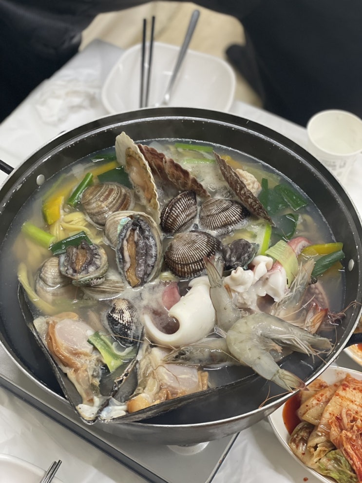  충남 서산 옥경이네 - 안면도 근처 간월휴게소 해물칼국수 맛집 태안 여행 아침 식사 (해물전)