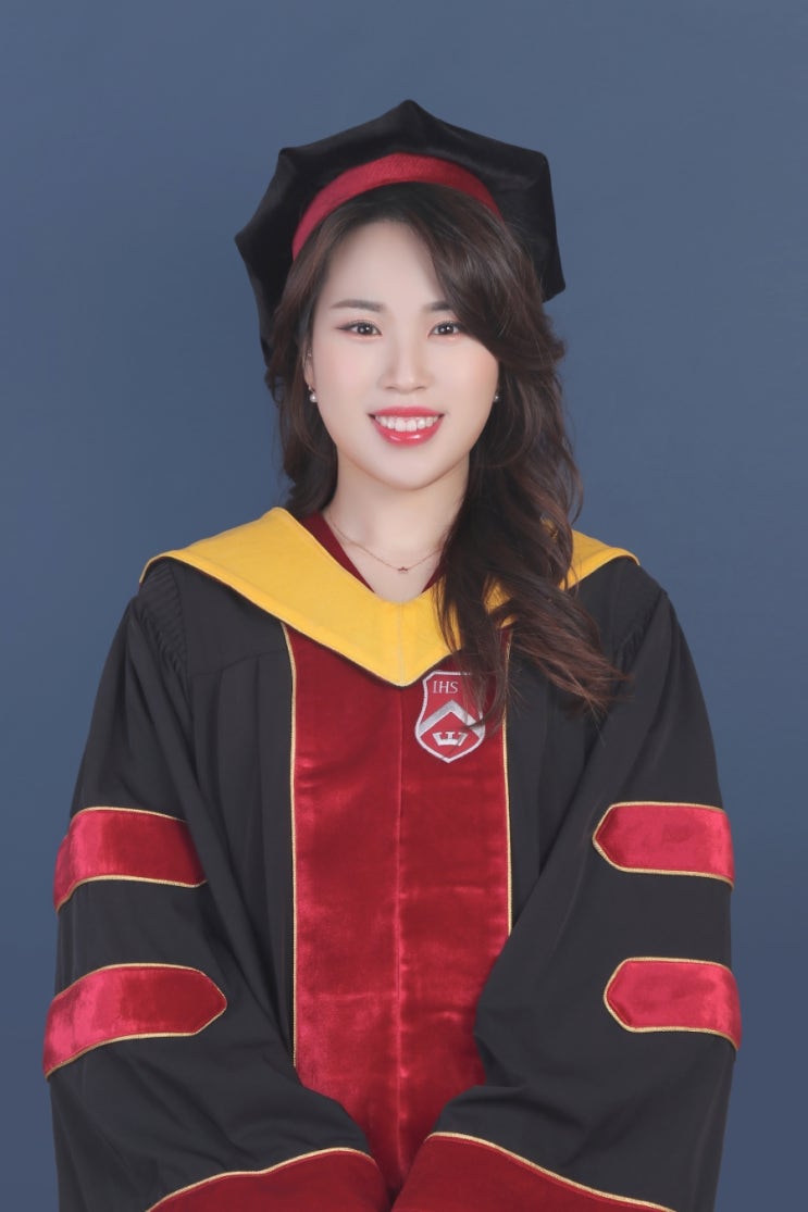  [홍대/수상한사진관 솔직후기] 학사모/프로필 사진 촬영