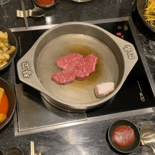  마곡 창고43 | 입에서 살살녹는 토종 한우맛집