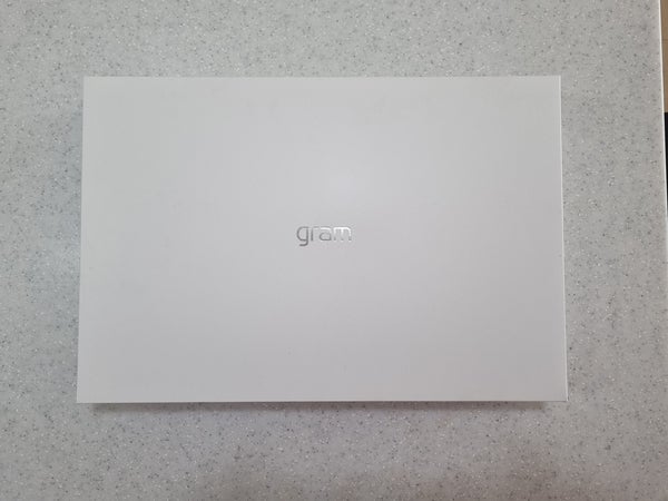 LG 그램 15인치(15Z95N-GR50K) 개봉기
