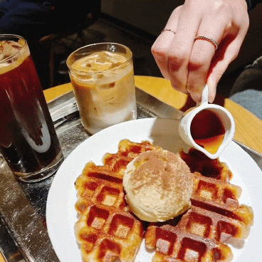  안양 크로플이 맛있는 카페아냥