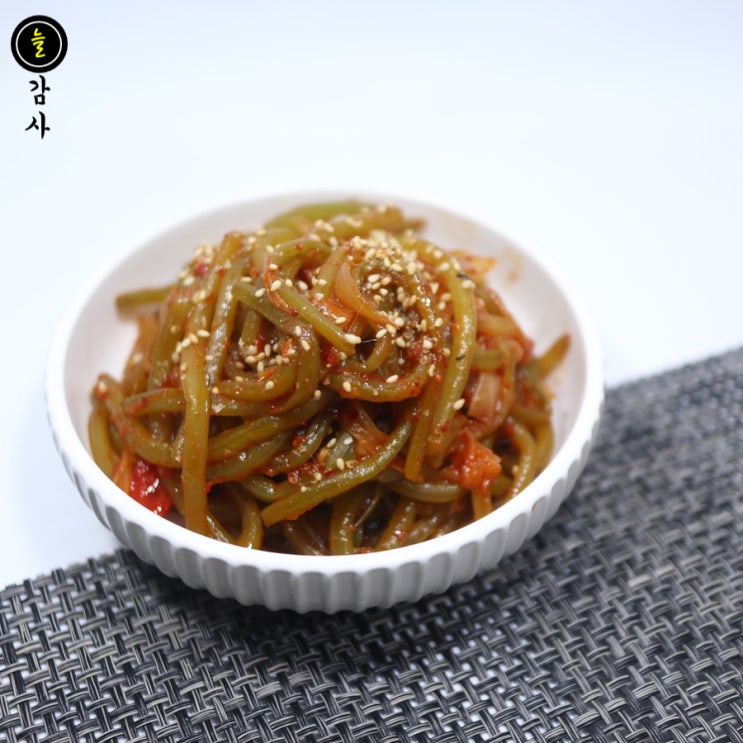  전설의 고구마줄기볶음 만드는법 : 빨간 고구마순볶음 요리 황금레시피 (Ft. 고구마줄거리 껍질까는법 삶는법)