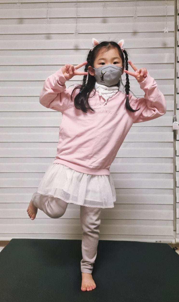 새 옷 쇼핑하며 차근차근 초등학교 입학준비하고 있어요 새 옷 쇼핑하며 차근차근 초등학교 입학준비하고 있어요