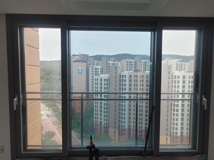  하남 아파트썬팅 풍산동 덕풍동 감이동 아파트 유리창문 단열필름썬팅 저층 아파트 시선차단썬팅 열차단썬팅 시공