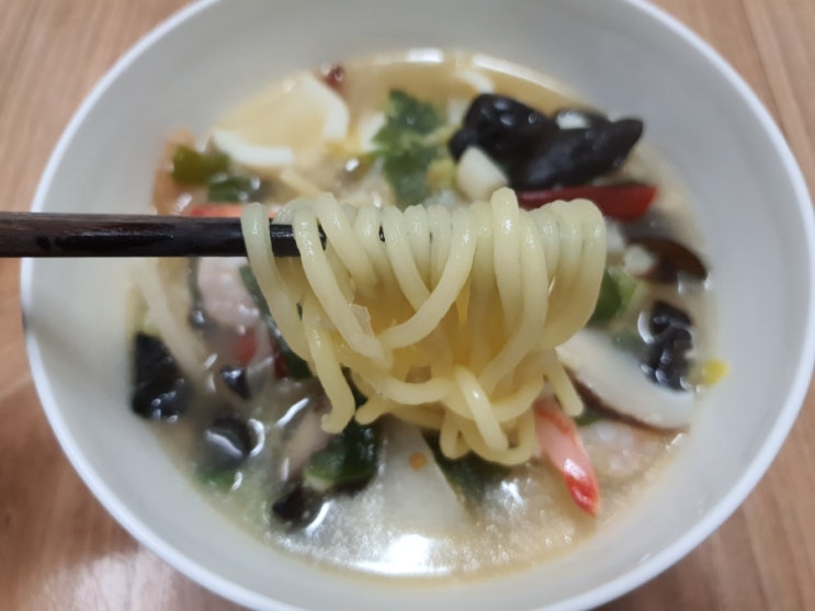 마켓컬리 짬뽕 밀키트, 백리향 백짬뽕 술안주 야식으로 추천 마켓컬리 짬뽕 밀키트, 백리향 백짬뽕 술안주 야식으로 추천