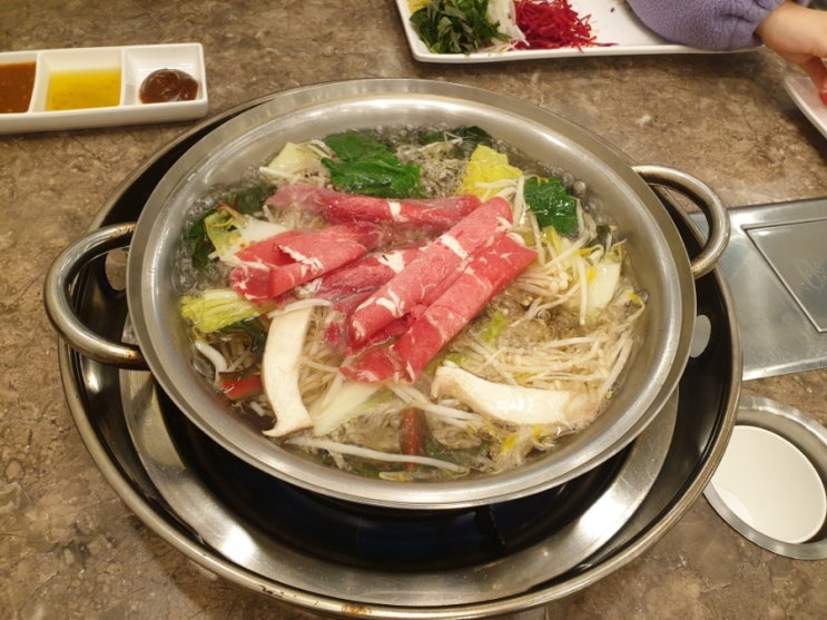  샤브향 영천점 놀이방 식당 밥집_ 샤브샤브 월남쌈 맛있네!!