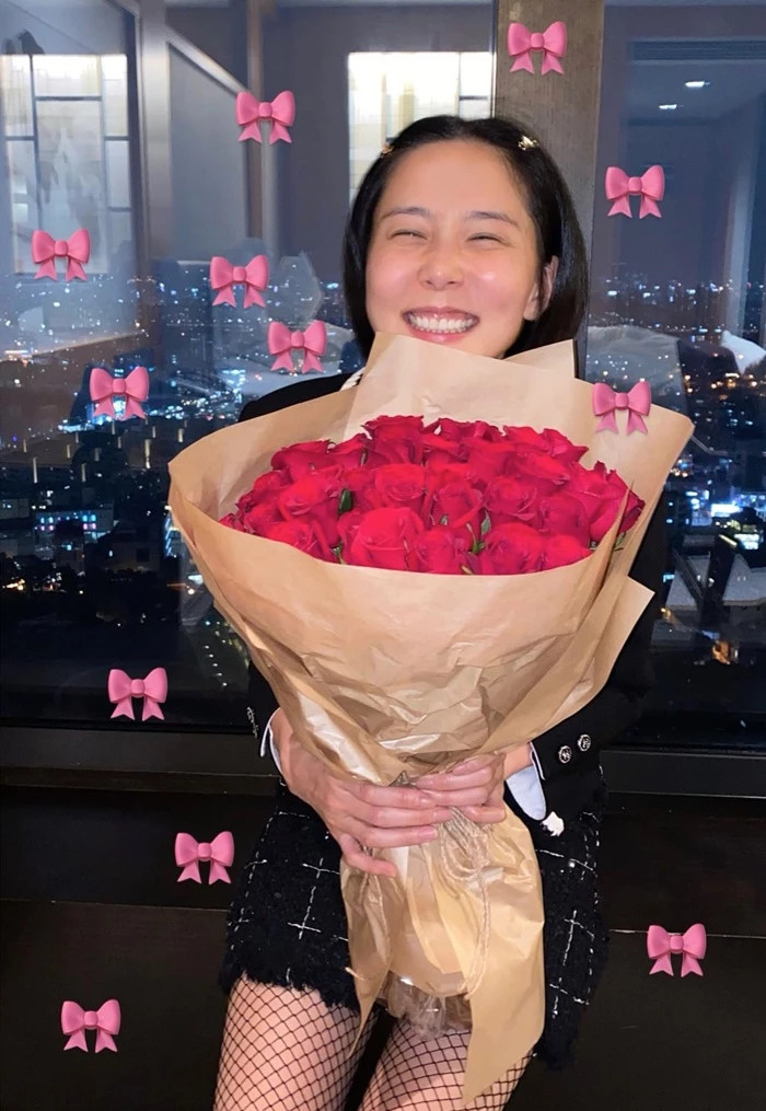 김나영, 블랙핑크 제니가 동료들에게 준 선물 브랜드에서 직접 선물 받고 인증샷 김나영, 블랙핑크 제니가 동료들에게 준 선물 브랜드에서 직접 선물 받고 인증샷
