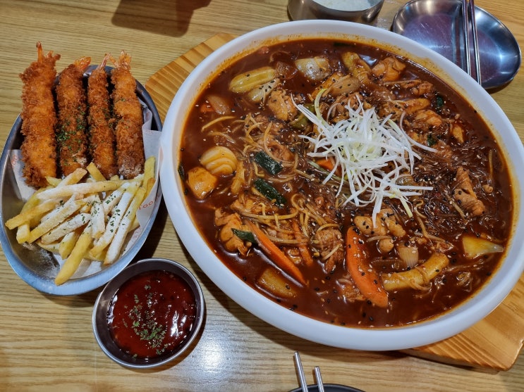  대구 맛집] 동성로 빨간찜닭 맛집 '봉대박찜닭'