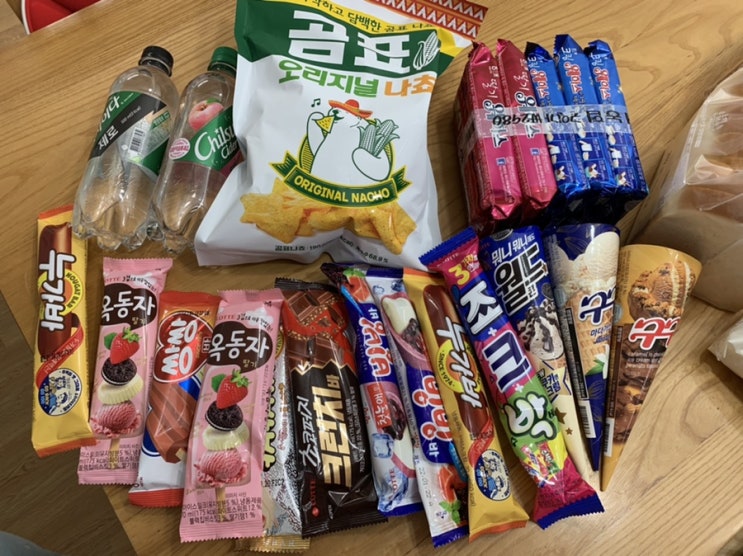 CU 곰표 오리지날 나쵸 + 칠성사이다 복숭아 맛! 술알못이라 이 조합도 참 괜찮네요 CU 곰표 오리지날 나쵸 + 칠성사이다 복숭아 맛! 술알못이라 이 조합도 참 괜찮네요