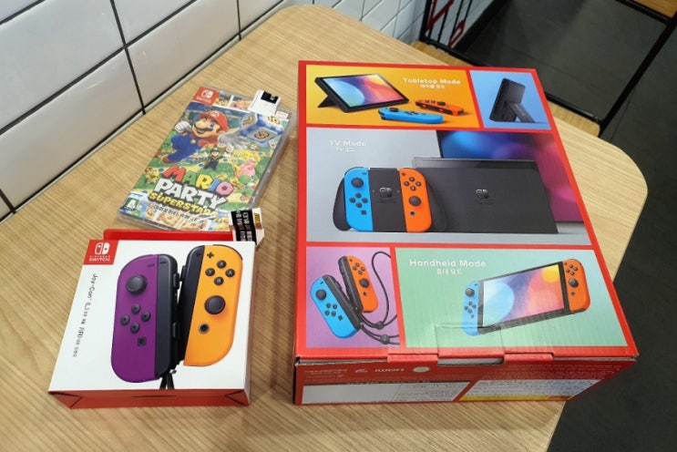  닌텐도 스위치 OLED(네온컬러)와 마리오파티 시작!