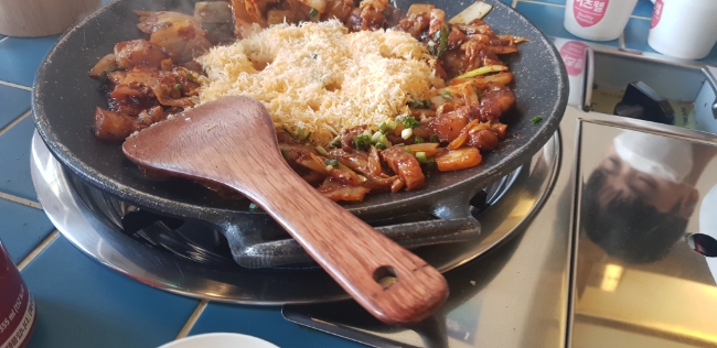 안양 평촌 신장개업 삼산회관 돼지김치구이 점심 식사 맛은? 리얼 후기 안주로 딱 안양 평촌 신장개업 삼산회관 돼지김치구이 점심 식사 맛은? 리얼 후기 안주로 딱