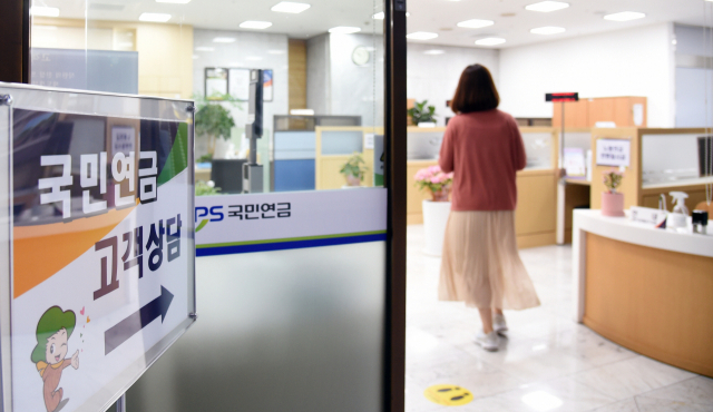 국민연금, 납부 금액보다 납부 기간 늘려 수령액 높여요 국민연금, 납부 금액보다 납부 기간 늘려 수령액 높여요