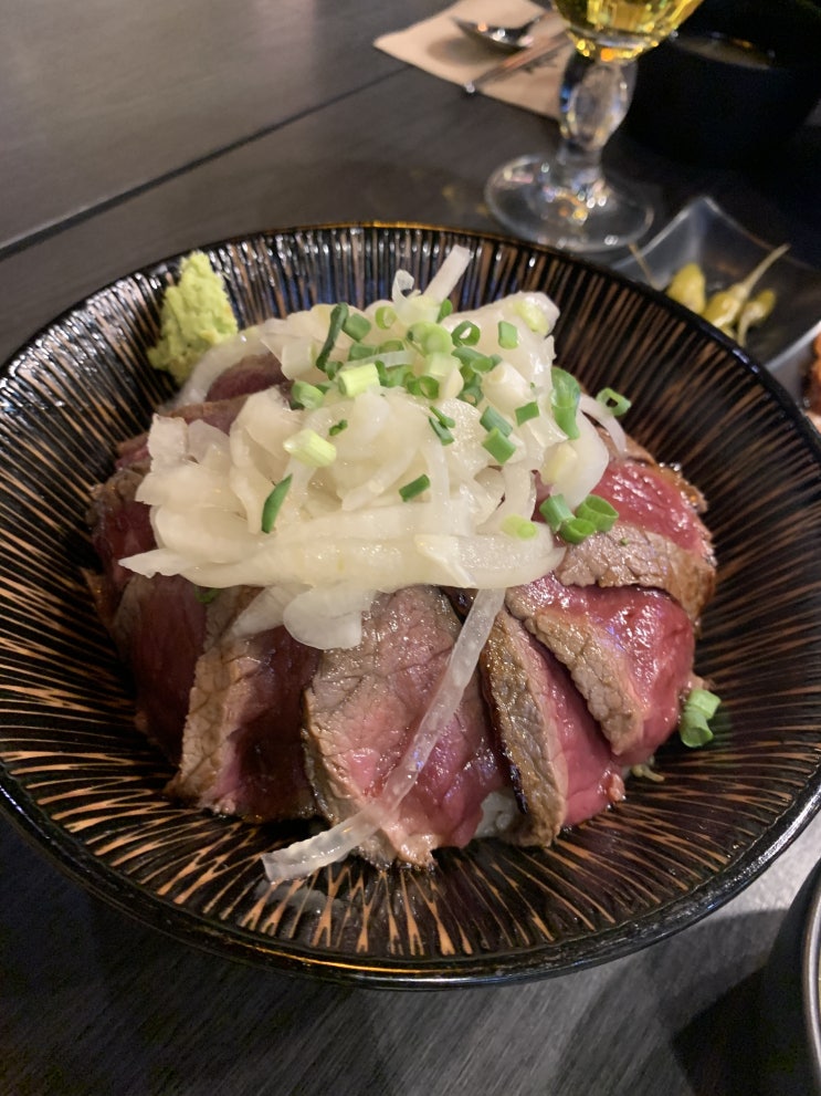  홍대개미 스테이크 덮밥 먹어 본 초 솔직 후기, 삼성역 코엑스 파르나스몰 맛집(이라는데)