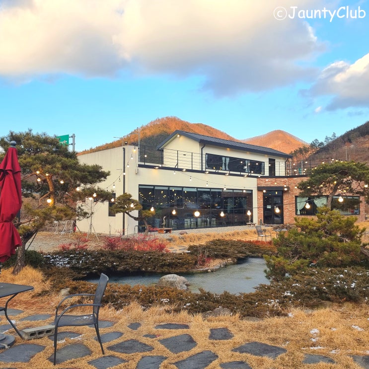  전주 완주군 카페 정원마더커피, 정원 조경에 진심인 카페