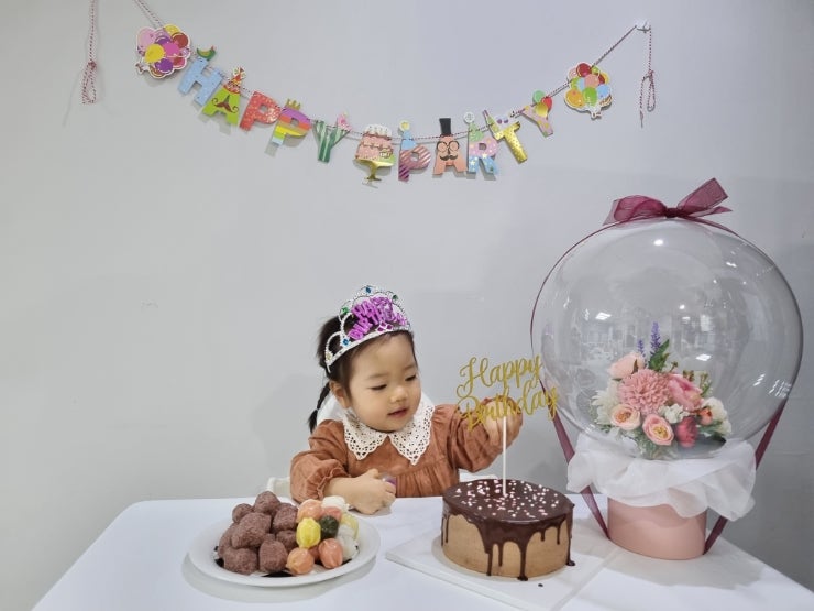 꼬꼬마 공주의 두 돌, 세살 생일. (올해도 엄마표생일상.) 꼬꼬마 공주의 두 돌, 세살 생일. (올해도 엄마표생일상.)
