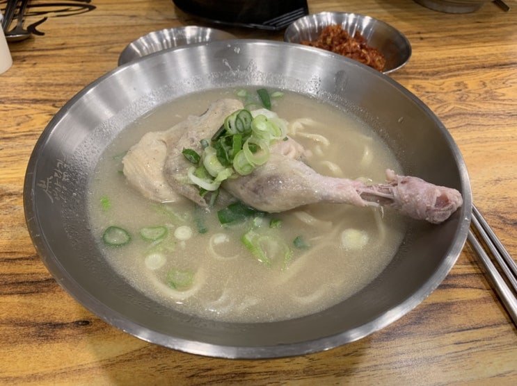 [부산] 언양닭칼국수 - 매콤한 중독성 대박 김치와 진한 닭칼국수, 닭곰탕이 있는 대연동맛집