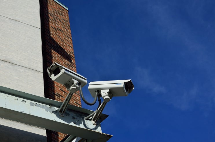 아파트 CCTV(영상정보처리기기) 영상 자료를 증거로 사용하기 위해 열람하거나 제공받을 수 있을까