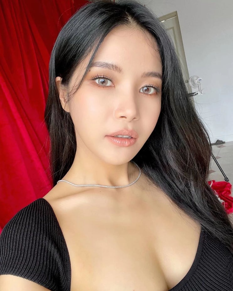 마마무 솔라, 미니앨범 容:FACE 발표 컴백 앞두고 코로나 확진 "안타까운 근황 " 마마무 솔라, 미니앨범 容:FACE 발표 컴백 앞두고 코로나 확진 "안타까운 근황 "