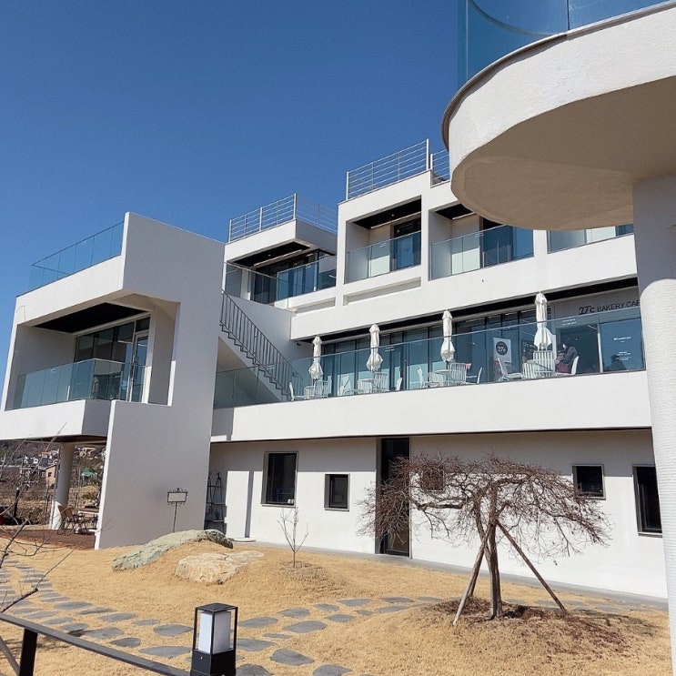  함안 추천 시골뷰 베이커리 카페 빵맛집[27도씨 제빵소]