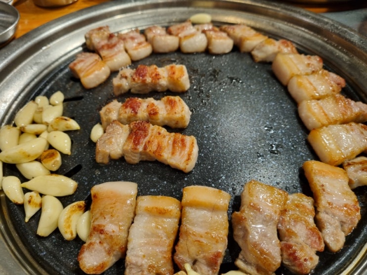  [강남] 삼겹살과 꽃게라면 맛있는 봉우이층집