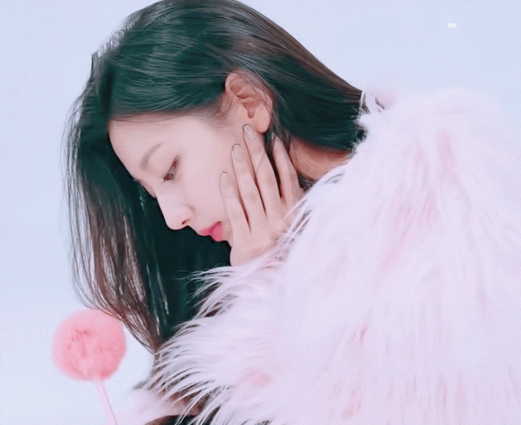 나일론뮤직 정예인(Yein) - Plus n Minus 라이브 클립 인터뷰 보정 움짤! 나일론뮤직 정예인(Yein) - Plus n Minus 라이브 클립 인터뷰 보정 움짤!