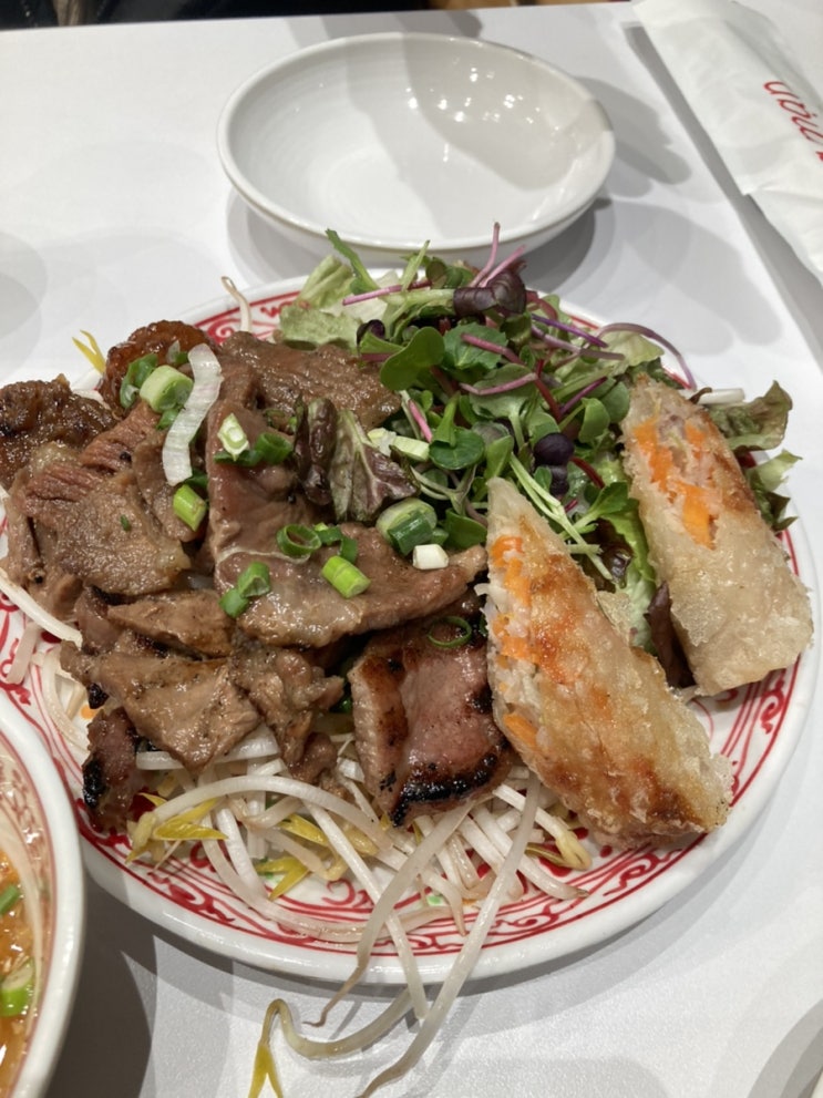  랑만 여의도 더현대 서울 맛집 베트남 음식 반쎄오, 분짜 추천