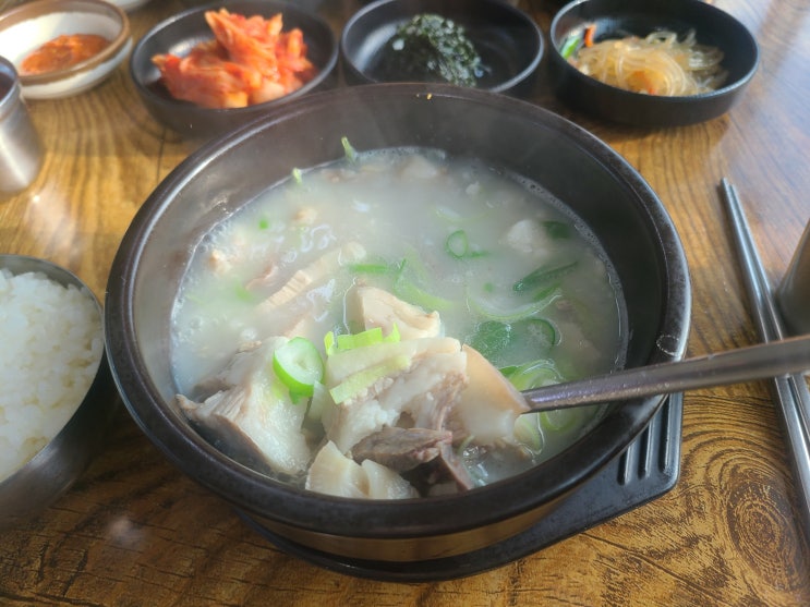 제주도 애월 카페거리 근처 국밥 맛집, 혼여행을 위한 혼밥 맛집 : 청아돈
