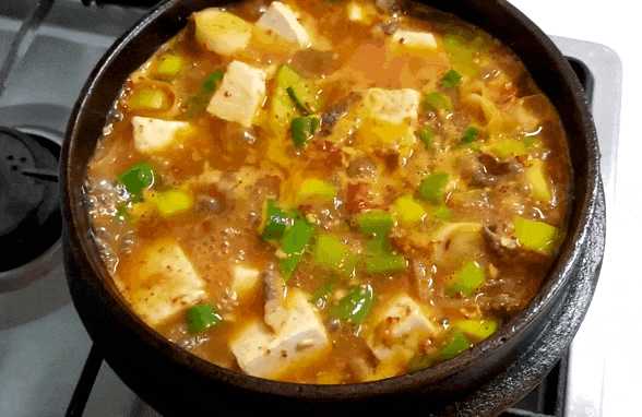  삼겹살데이 고깃집 된장찌개 끓이는 비법 공개 : 황금레시피
