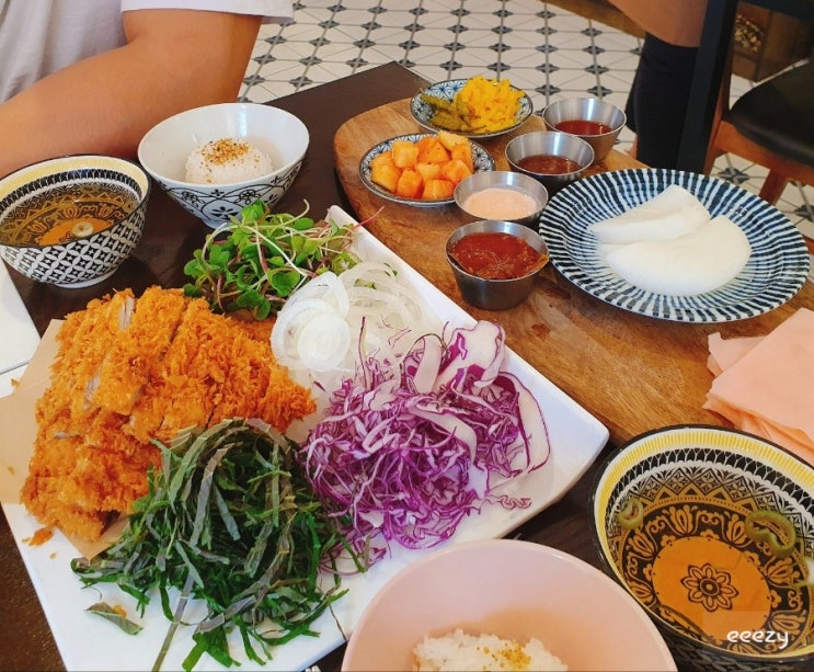  쌈 싸먹는 돈가스 맛집_마싯내
