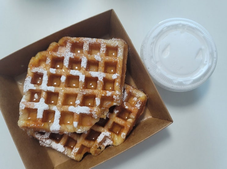  군포역 당동 크로플 맛집 "동네카페" 배달 후기 + 아이스크림 라떼