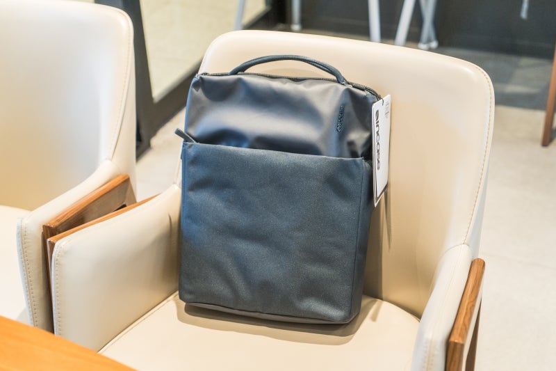 인케이스 직장인 노트북가방 A.R.C 추천 슬림한 데일리백 Tech Tote