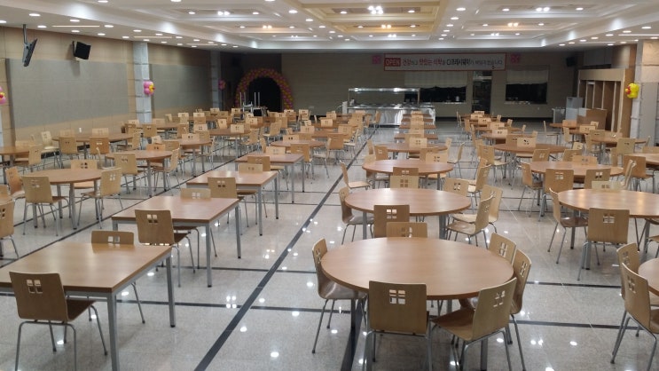  [주식회사 금창]직원식당가구 원형테이블과 의자[업소가구/공장식당가구/기업가구]