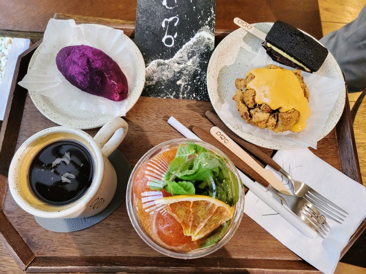  홍대역 카페 카카오프렌즈 이쁜 카페