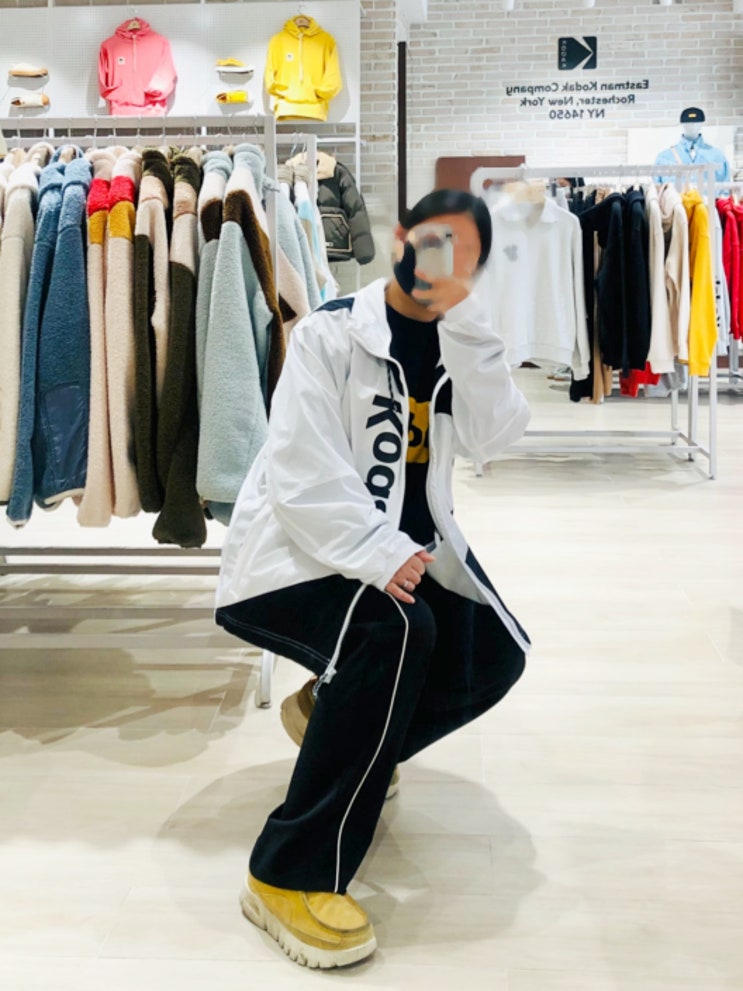  코닥어패럴 대구동성로점 매장 동성로 옷가게에서 쇼핑