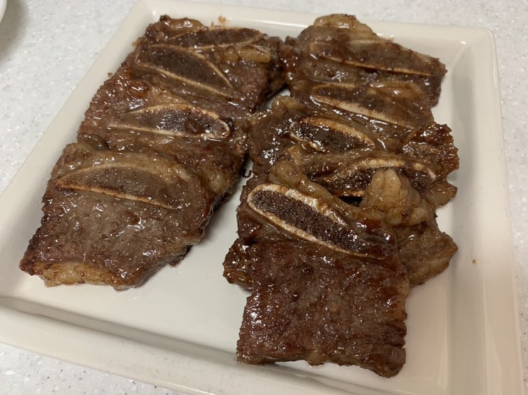 양념소갈비구이 "바라던 양념 LA갈비"구워서 맛있는 저녁을 (+ 맛있게 LA갈비 굽는 법) 양념소갈비구이 "바라던 양념 LA갈비"구워서 맛있는 저녁을 (+ 맛있게 LA갈비 굽는 법)