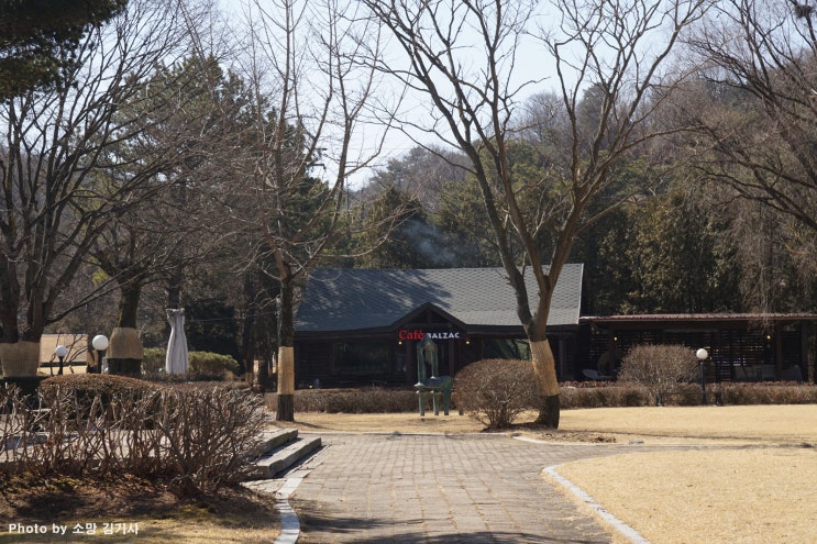 호젓한 분위기를 느낄 수 있는 남양주 마석 모란미술관 야외전시장 조각공원