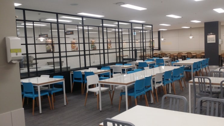  경상대학교 병원 식당가 테이블과 의자  납품[병원식당가구]