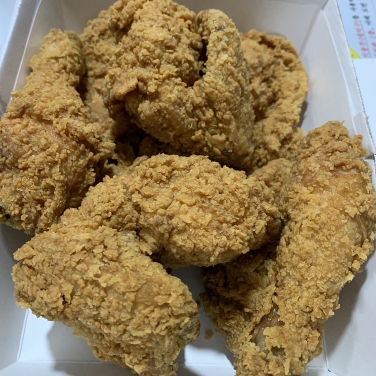 <BBQ 치킨> BBQ 치킨 대전법동점 황금올리브치킨 + 황금알치즈볼 리뷰 <BBQ 치킨> BBQ 치킨 대전법동점 황금올리브치킨 + 황금알치즈볼 리뷰