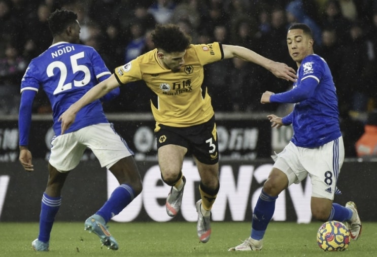 EPL 프리미어리그 연기 이월 경기 1일 번리 레스터 EPL 프리미어리그 연기 이월 경기 1일 번리 레스터